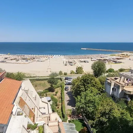 Apartment Ocean Breeze Getaway Constanta